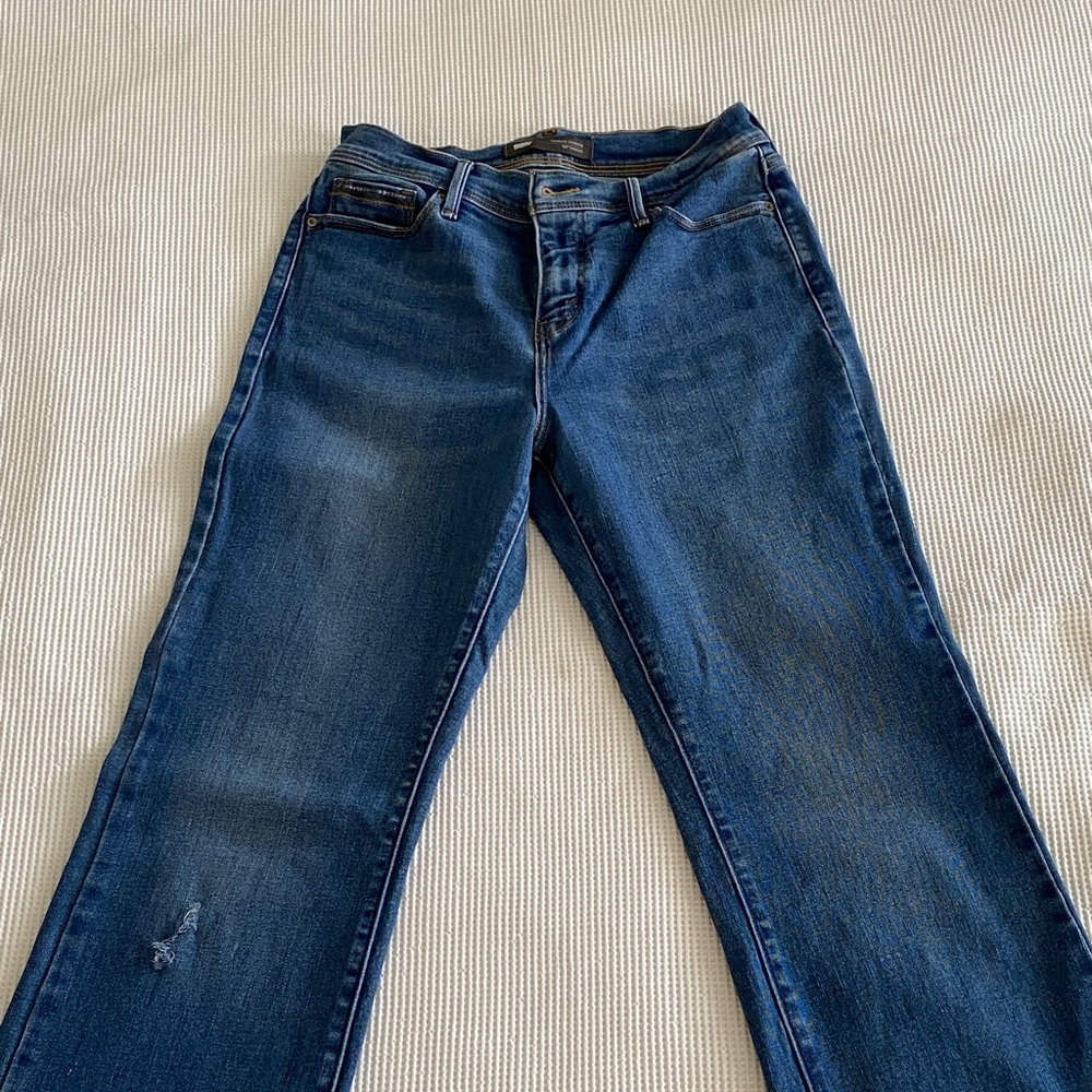 Levi’s Western inspired bootcut/slight flare Blue Jeans.